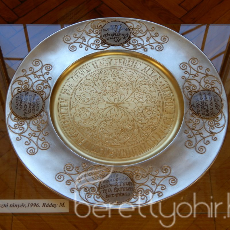 Ünnepi kiállításmegnyitó és kenyérszentelés 23